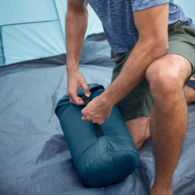 Coleman Kompact 20°F/30°F/40°F Sleeping Bag, Cool-Weather Adult Sleeping Bag with Heat Retention, Stuff Sack, & Snag-Free Zipper, Great for Camping, Sleepovers, Guests & More
